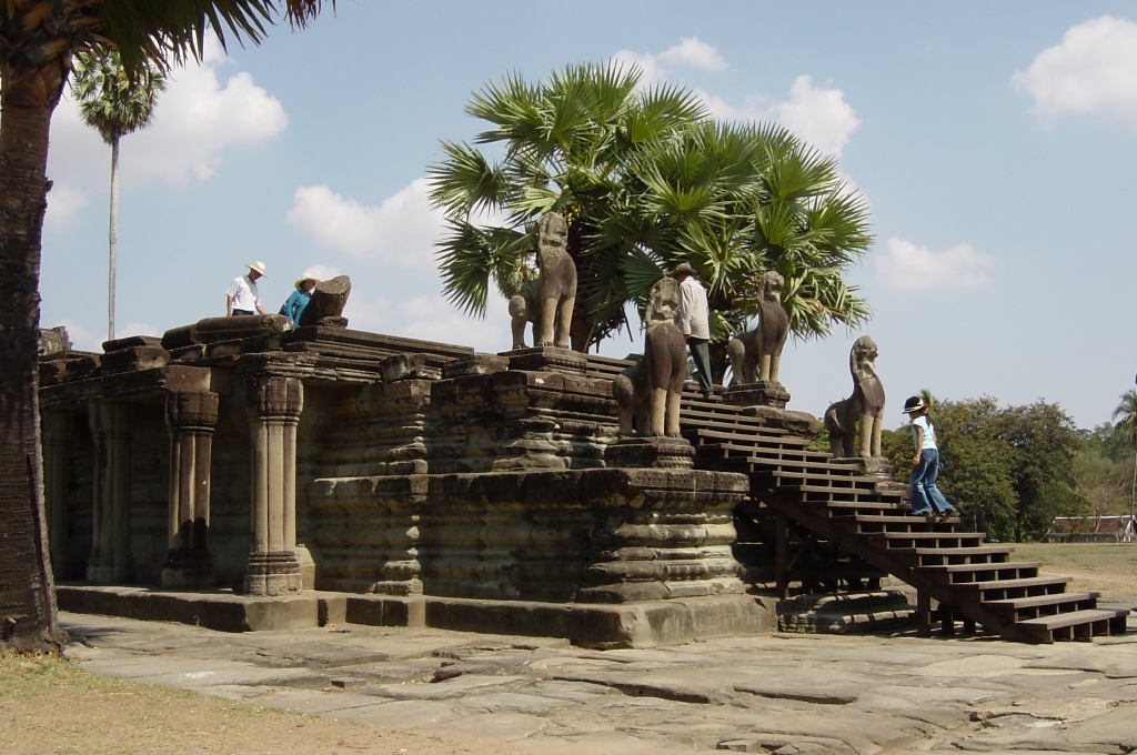 My Angkor Wat Temple Memories : Cambodia (Apr'04) 9