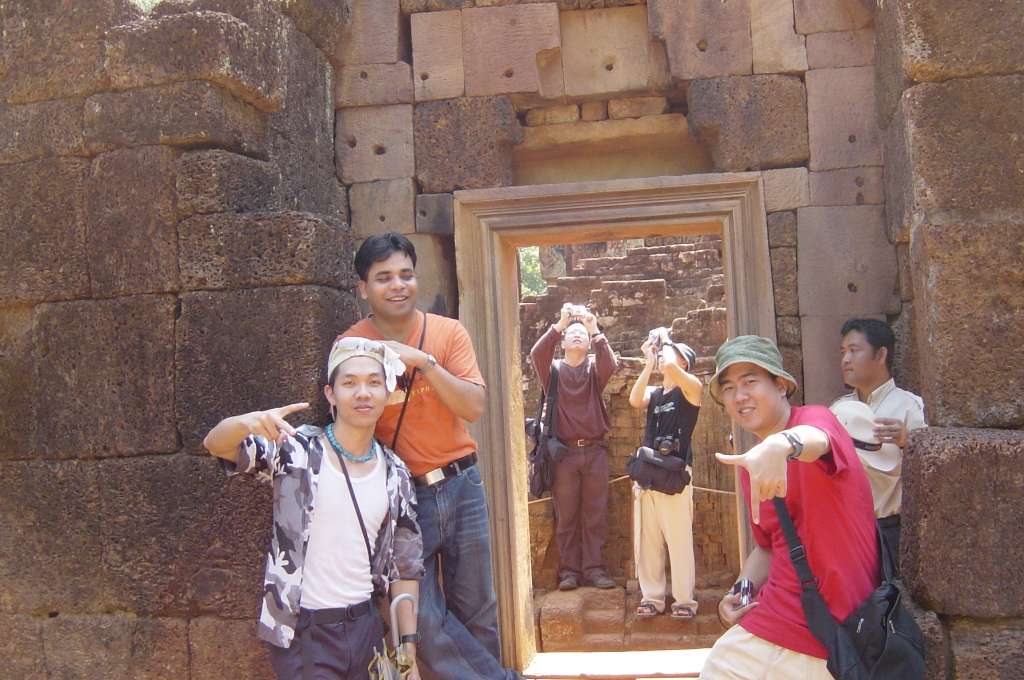 My Angkor Wat Temple Memories : Cambodia (Apr'04) 12