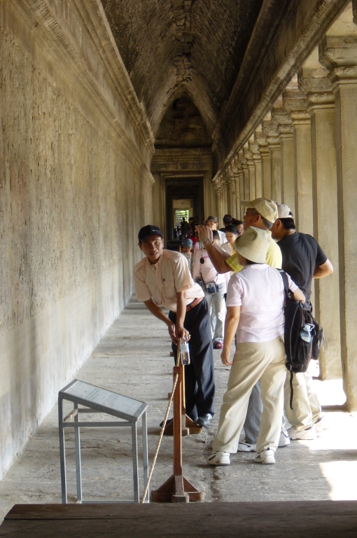 My Angkor Wat Temple Memories : Cambodia (Apr'04) 23