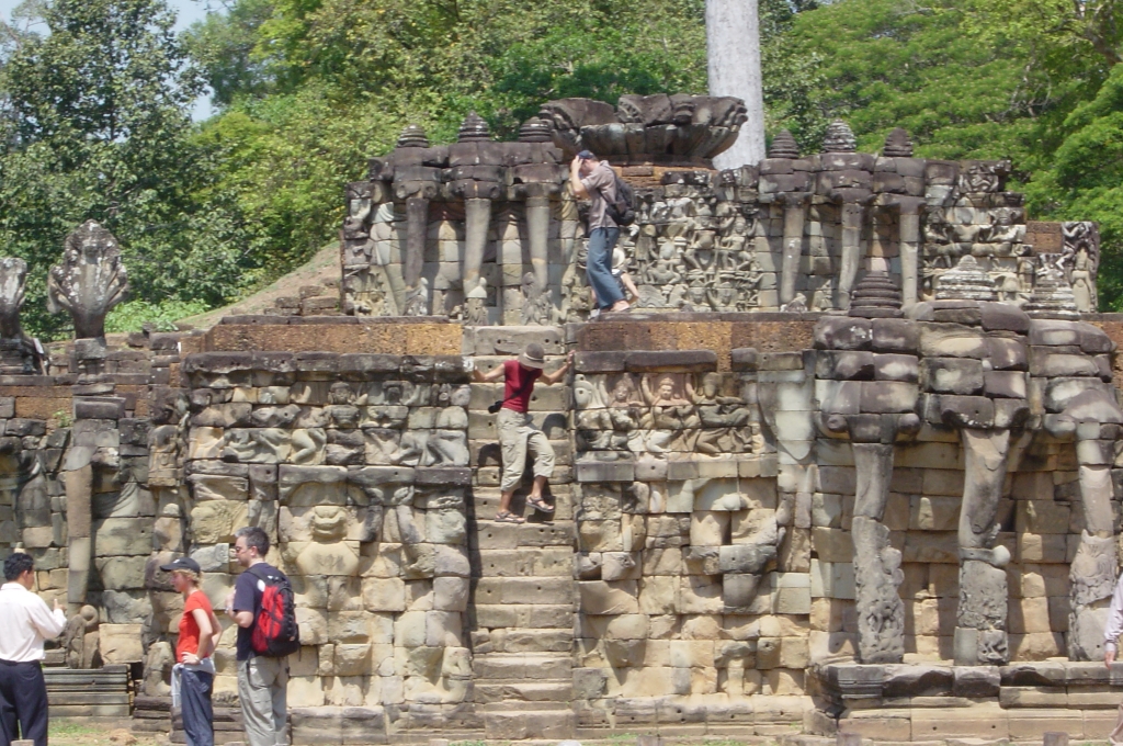 My Angkor Wat Temple Memories : Cambodia (Apr'04) 32