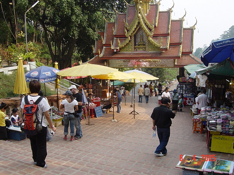 Day 1 - Trip To Doi Suthep Temple : Chiang Mai, Thailand (Apr'05) 10