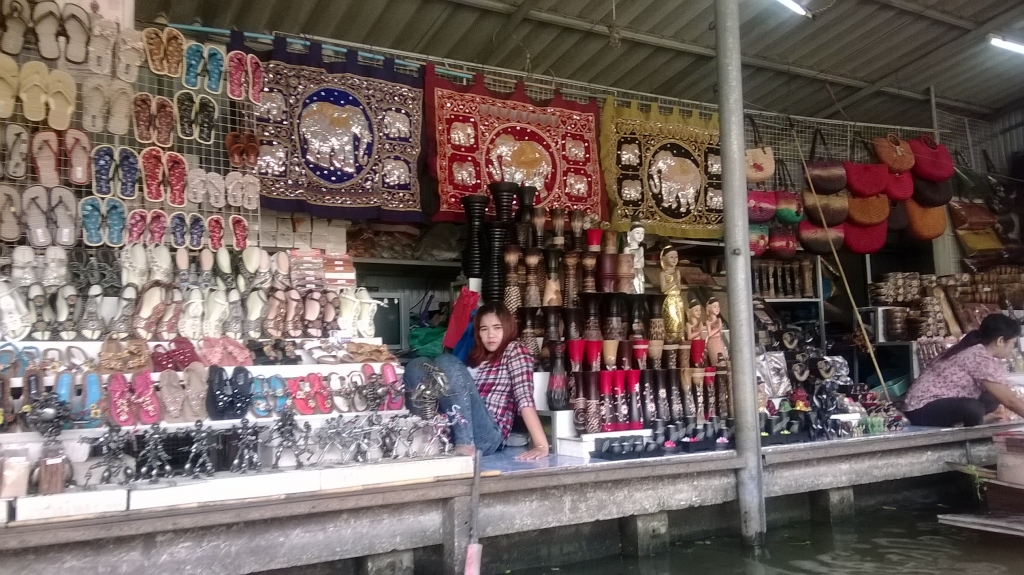 Day 5 - Visited Damnoen Saduak Floating Market With Family : Kanchanaburi, Thailand (Mar'14) 8