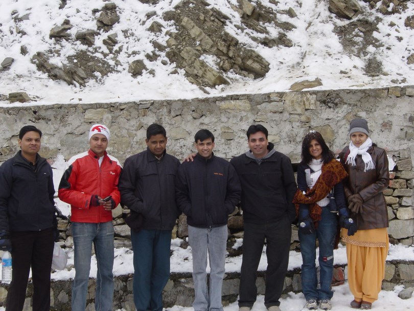 Team Building Activities in Dhanaulti Snowfall : India (Dec'06) 5