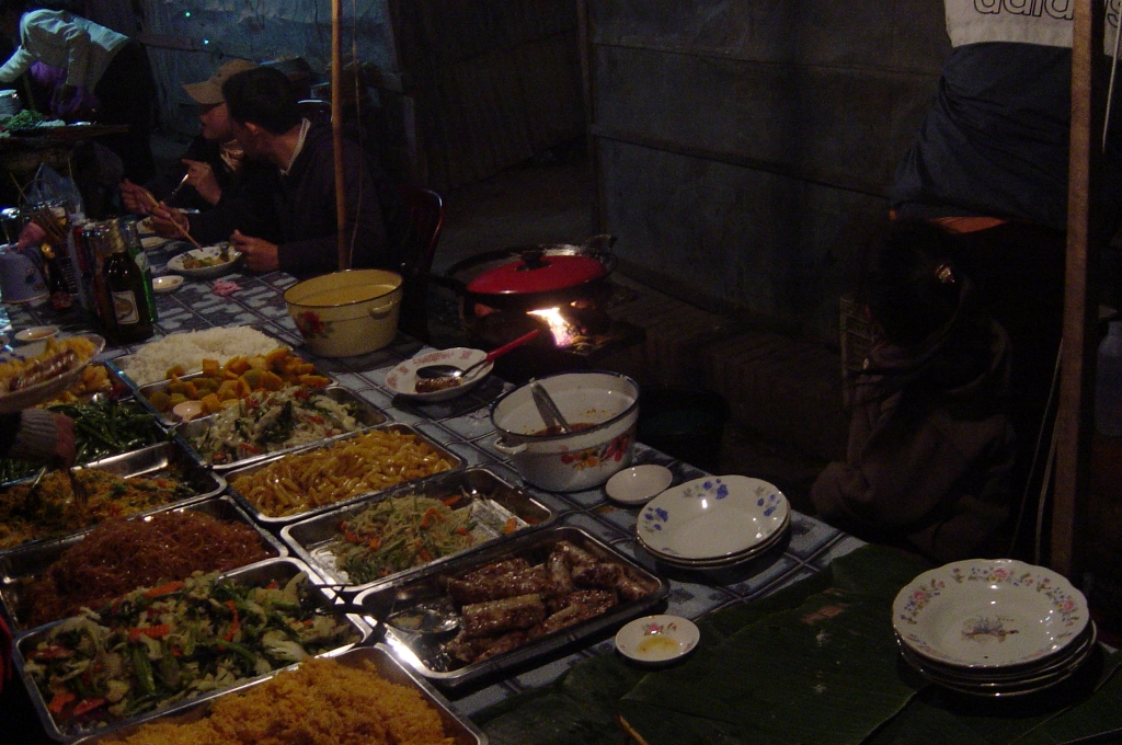 Day 2 - Celebrated New Year in Luang Prabang : Laos (Dec'04) 21