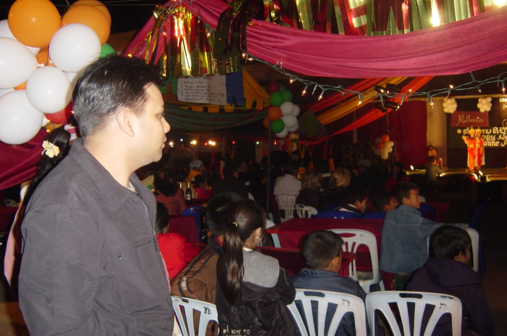 Day 2 - Celebrated New Year in Luang Prabang : Laos (Dec'04) 18