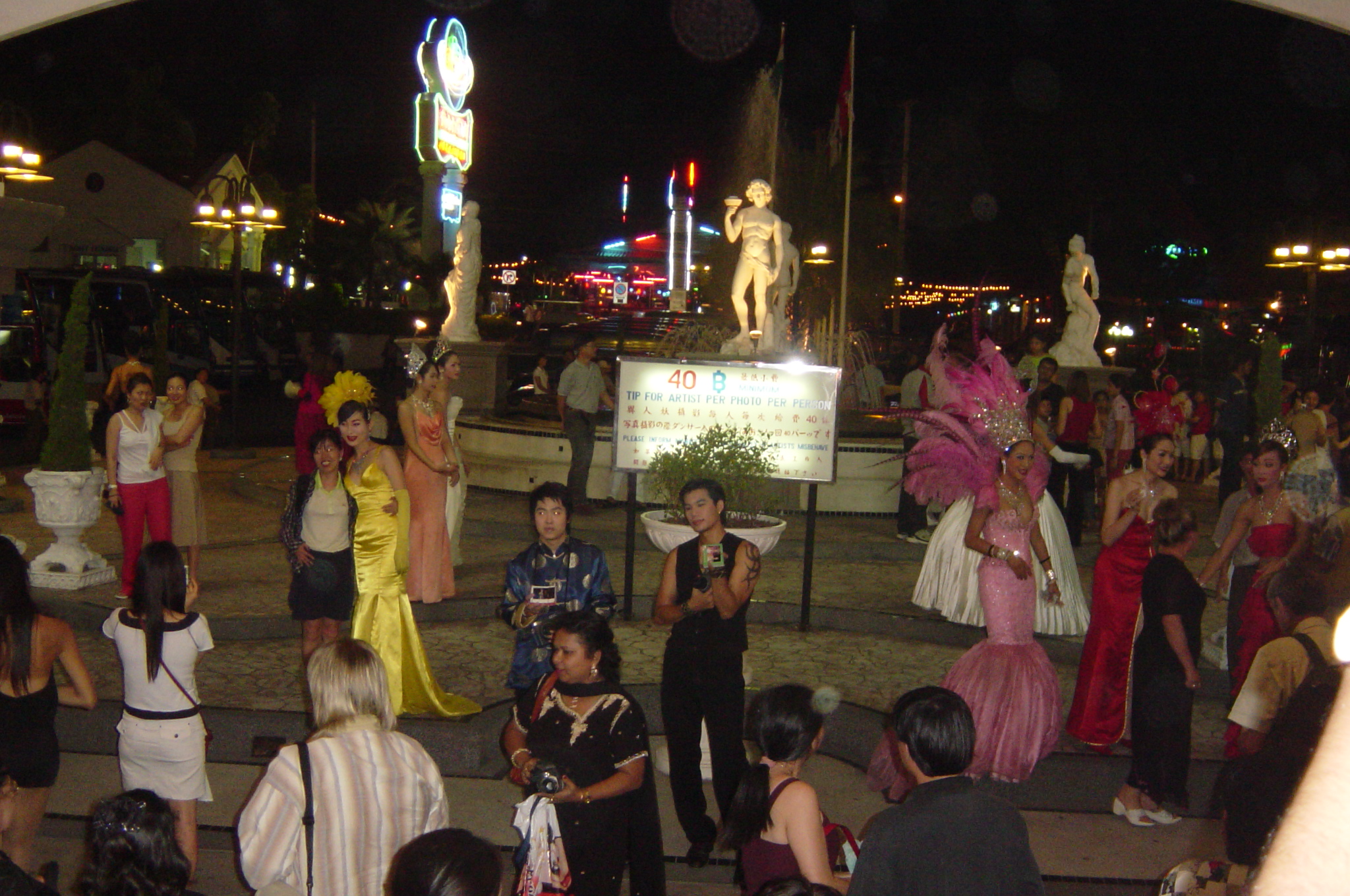 One Night Trip To Pattaya With Friends : Thailand (Oct'05) 4