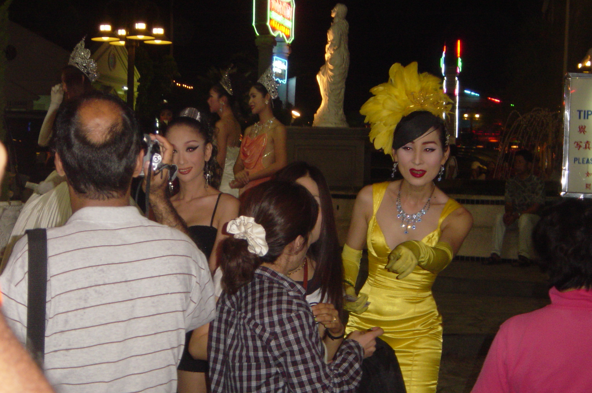 One Night Trip To Pattaya With Friends : Thailand (Oct'05) 6