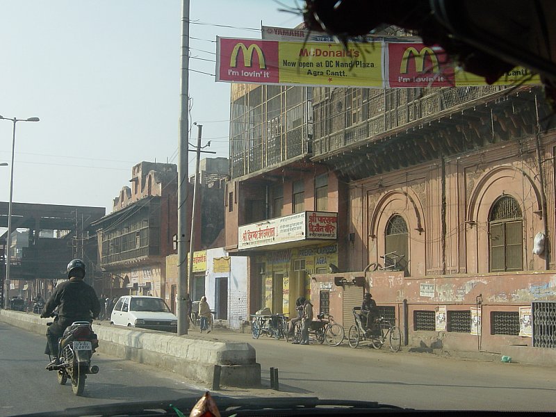 Day Trip To Taj Mahal With My Mother : Agra, India (Dec'06) 7