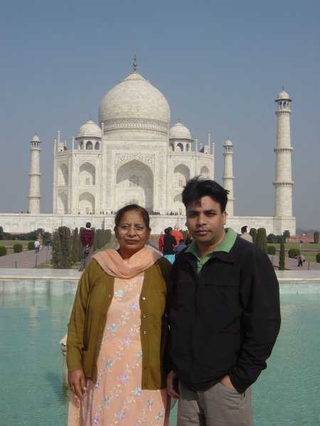 Day Trip To Taj Mahal With My Mother : Agra, India (Dec'06) 1
