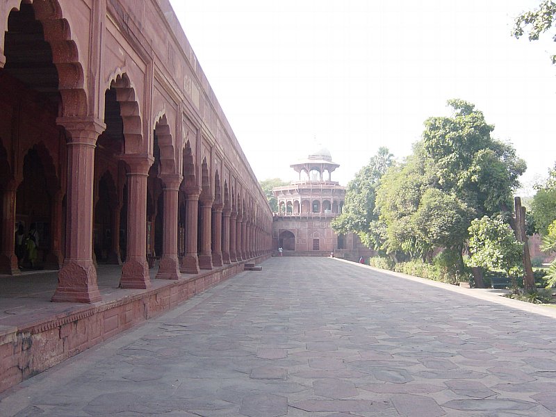 Day Trip To Taj Mahal With My Mother : Agra, India (Dec'06) 12