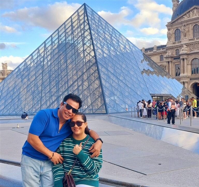 Based in Bangkok ! Sharing Real Moments & Real Stories From My Life’s Journey 3 Day 3 – Paris Arc de Triomphe, Champs-Élysées & An Afternoon at the Louvre Museum : France (Sep’26)